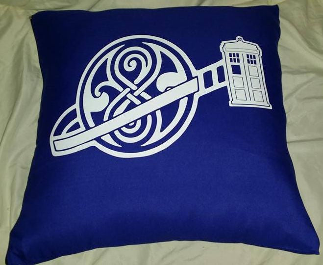 Doctor Who Phone Booth Pillow Cover