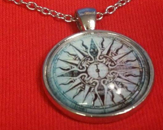 Viking Compass Sun Symbol Seaman Protection Medallion Nordic Jewelry Necklace